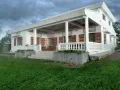 Villa Tsararivotra, un havre de paix à Talatamaty, titré et borné de 12 hectares (11 Ha – 98 A -12 ca).
