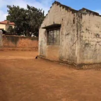 A vendre terrain de 585 m2 + Grande villa F4 à Finir - Ivatp